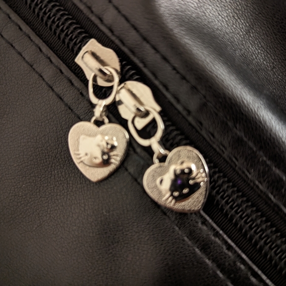 Hello Kitty Large Bag - Carry-On Bag / Overnight Bag / Duffle Bag - Picture 12 of 16